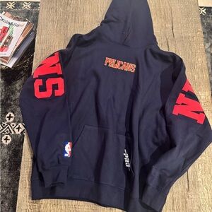 NBA New Orleans Pelicans Men’s Sweatshirt.